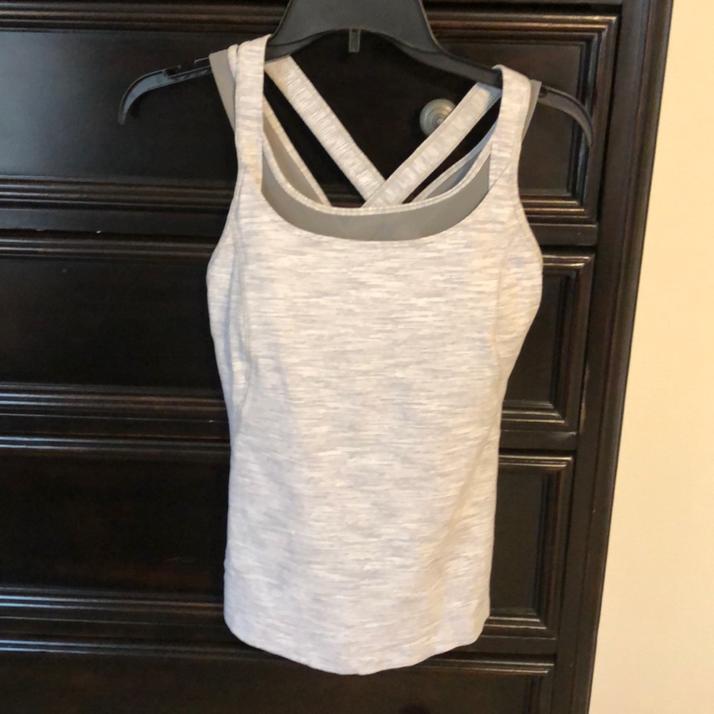 Lululemon tank